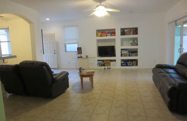 12515 W. Estero Ln. Gallery 3