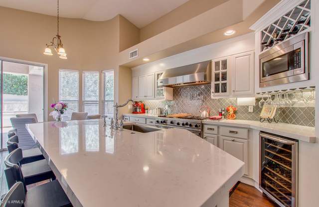 21 E HARMONT Drive - 21 East Harmont Drive, Phoenix, AZ 85020