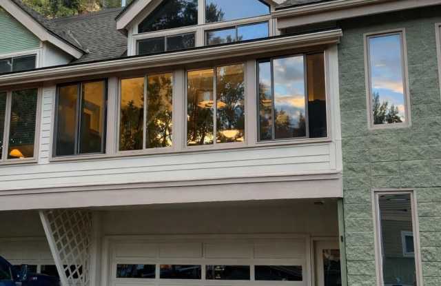 409 Park Circle Gallery 2