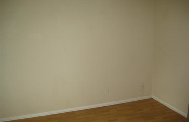 8446 Cadenza Lane Gallery 4