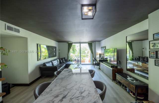6801 Indian Creek Dr Gallery 1