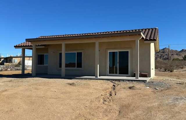 BRAND NEW PREMIUM APPLE VALLEY HOME photos photos