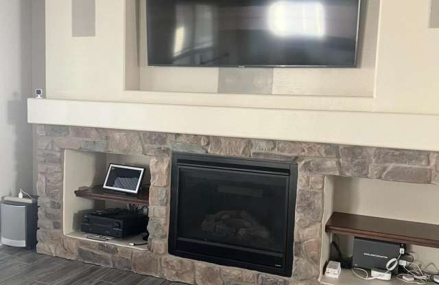 5361 S CROSSCREEK Drive Gallery 3