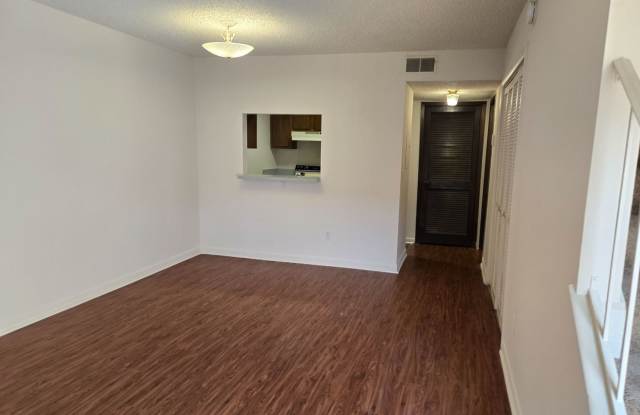 1 Bedroom, 1.5 Bath Townhouse photos photos