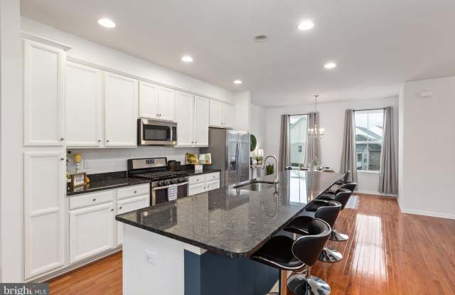 1206 HUDGINS FARM CIRCLE Gallery 4