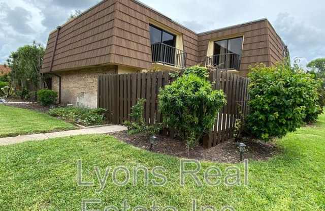 1667 Park Meadows Dr photos photos