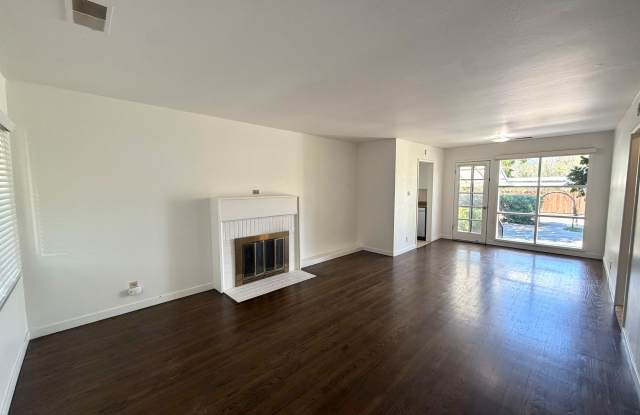 204 El Prado Ave - 1 Gallery 2