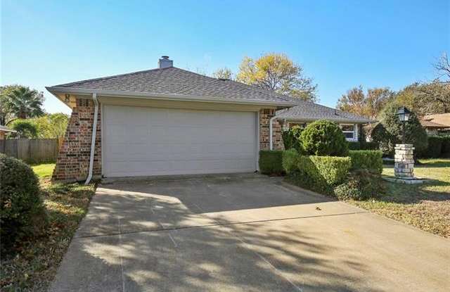 5 Chasewood Circle - 5 Chasewood Circle, Hickory Creek, TX 75065