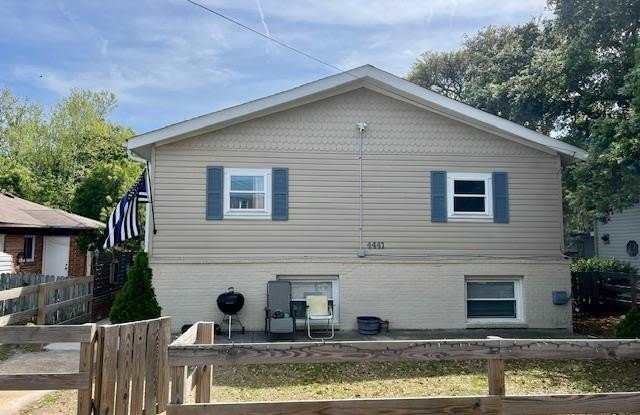 4441 Ocean View Avenue photos photos