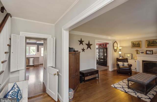 6301 BLENHEIM ROAD Gallery 3