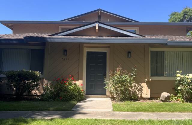5317 Winfield Way Gallery 2