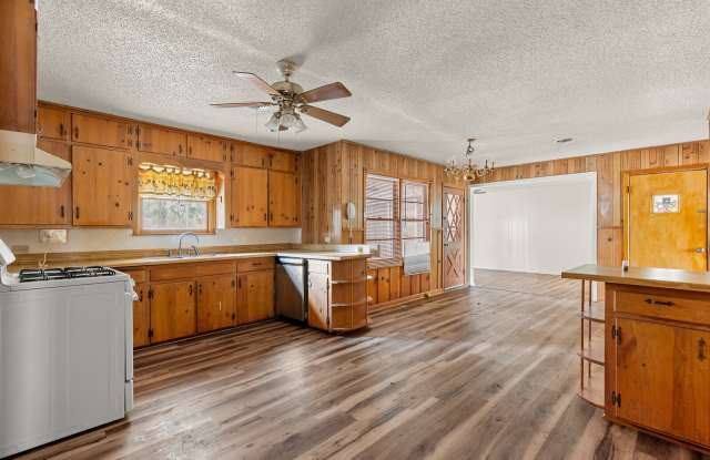 3300 Wynmore Drive Gallery 3