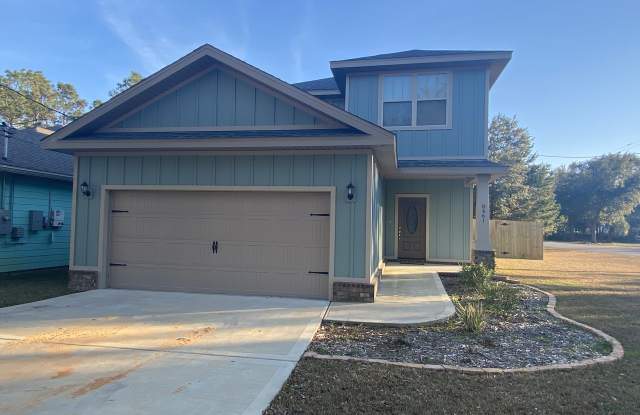 8461 Laredo Street - 8461 Laredo Street, Navarre, FL 32566