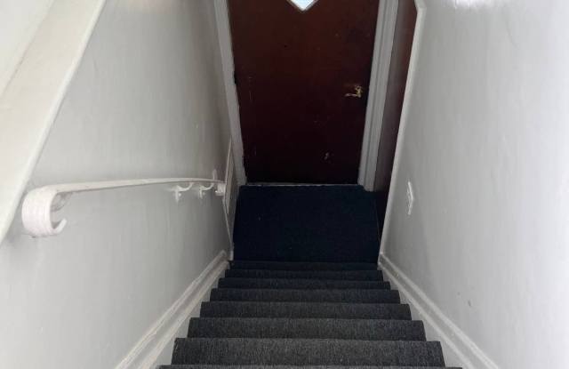 228-23 Edgewood Ave photos photos