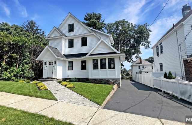 125 Franklin Avenue 1 photos photos