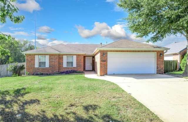 1005 Zachary  ST photos photos