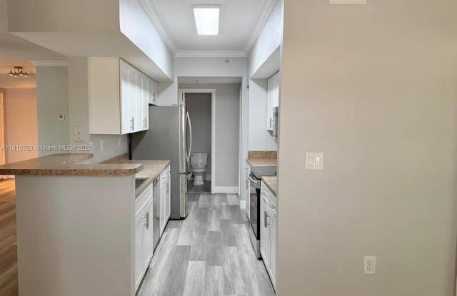 100 SW 117th Ter photos photos