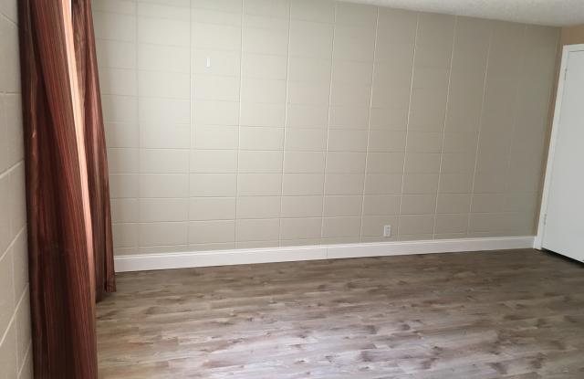 Cute updated 2 bed 1.5 bath Condo on S Curtis Rd just south of Franklin Rd Gallery 3