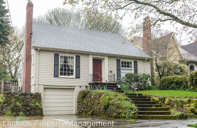 18 SE 44th Ave - 18 Southeast 44th Avenue, Portland, OR 97215