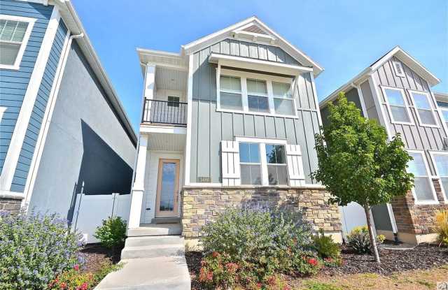 Charming 3BR House in Lehi Gallery 1