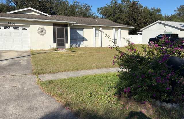 Nice quiet neighborhood in Arbor Ridge Area (32817) - 9507 Buxton Court, Orange County, FL 32817