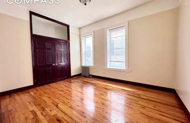 497 Park Place Gallery 4