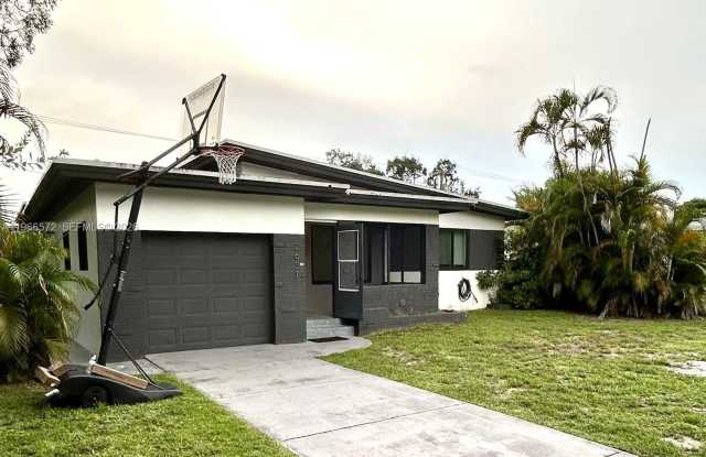 2631 S Roosevelt St photos photos