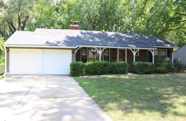 7829 Dearborn Drive - 7829 Dearborn Drive, Prairie Village, KS 66208
