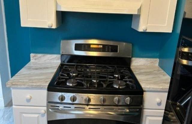 100 Peabody photos photos