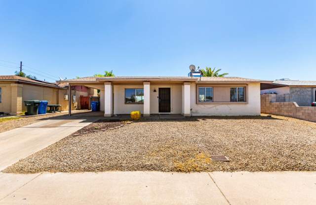 Charming 3 bed 2 bath in the heart of Phoenix! photos photos