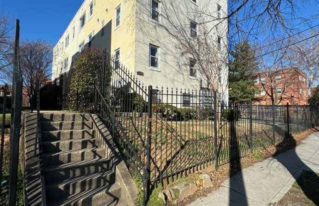 Randle Heights Updated One Bedroom/One Bathroom-Parking Included! - 1310 Congress Street Southeast, Washington, DC 20032