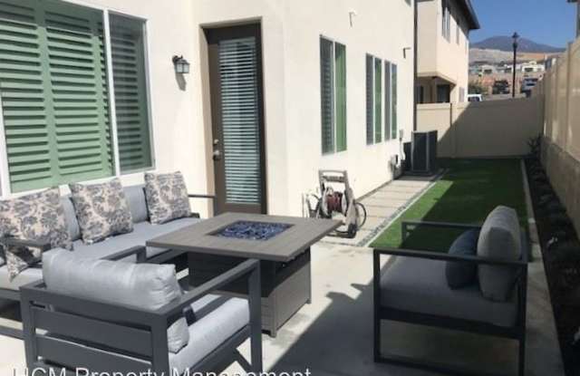 1364 Vista Viejo Way Gallery 2
