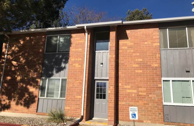 Newly remodeled 1 bed, 1 bath condominium available! photos photos