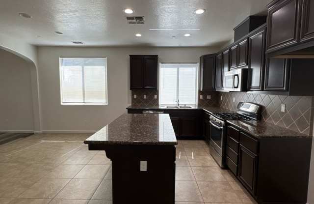 Beautiful Home! Now Available! Gallery 3