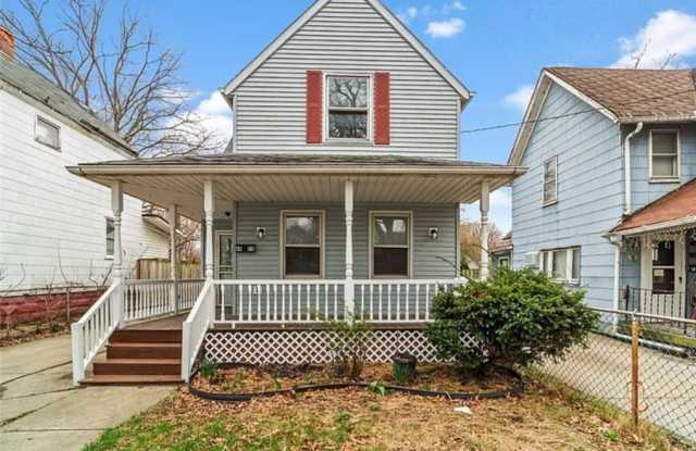 6915 Lawn Avenue photos photos