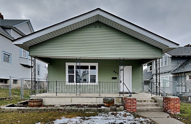 307 W Shannon Ave - 307 West Shannon Avenue, Spokane, WA 99205