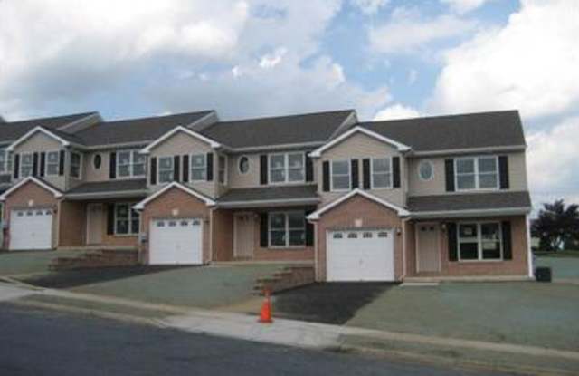 Townhouse For Rent $1995 - 3025 Center Road, Northampton County, PA 18067