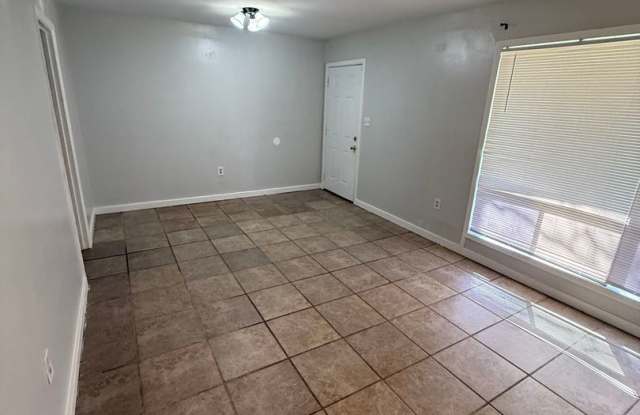 Move-In Ready 3BR/1.5BA Home in South Jackson | Affordable & Convenient Gallery 3