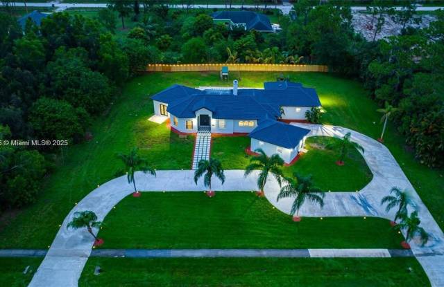 13551 Temple Blvd photos photos