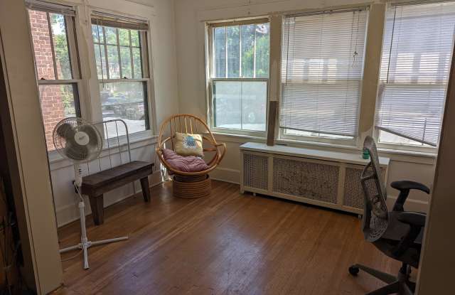 6 Barton Ave, SE - 2 - 6 Barton Avenue Southeast, Minneapolis, MN 55414