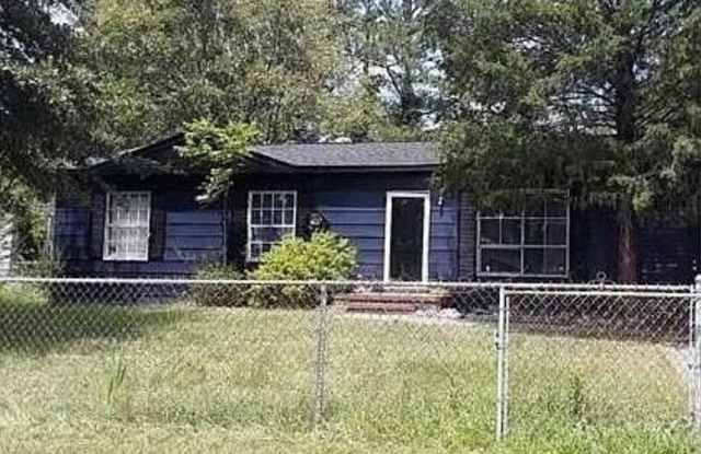 2891 Village Green Drive - 2891 Village Green Drive, Macon-Bibb, GA 31206