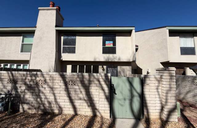 2 Bedroom Townhome Available Near Montgomery Blvd NE  Pennsylvania St NE! photos photos