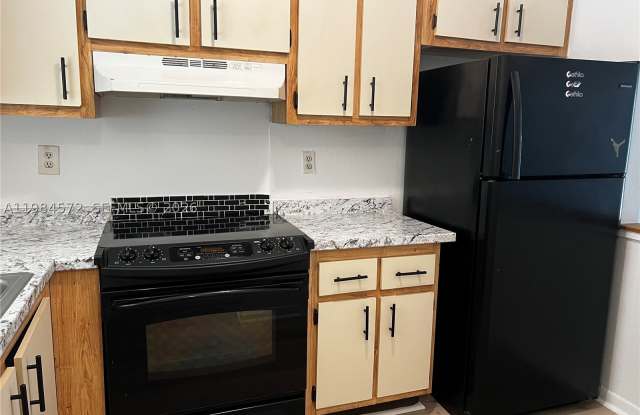 6001 Shakerwood Cir Gallery 2