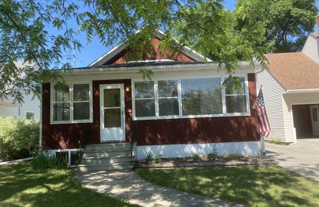 1216 10th St N photos photos