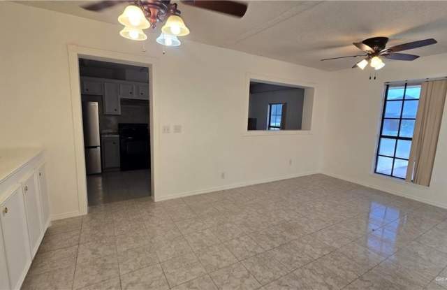 809 E Azalea Avenue Gallery 3