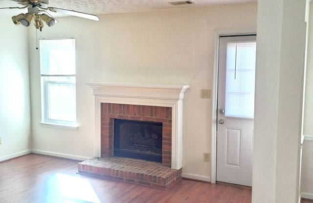 Room in 3 Bedroom Home at Caloosa Cove Gallery 4