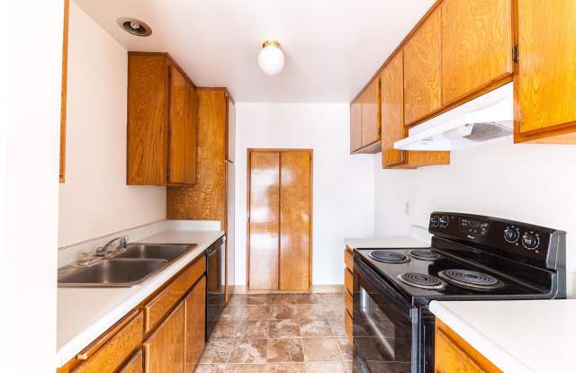 3407 Rowena Avenue  #7 Gallery 4