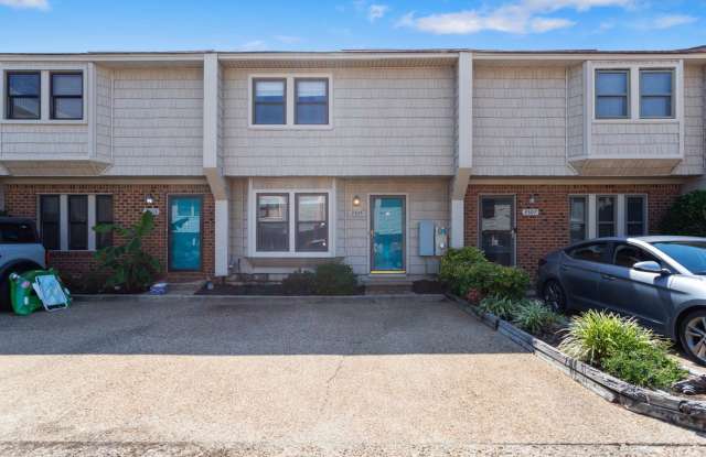 2305 Breakers Court photos photos