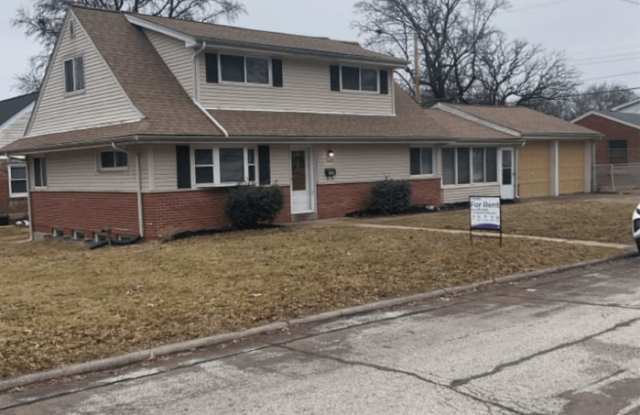 8680 Belhaven Drive - 8680 Belhaven Drive, St. John, MO 63114