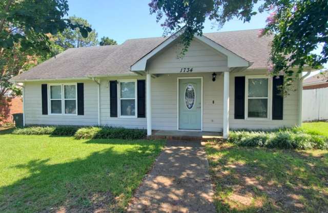 3 Bedroom, 2 Bath Ranch off Bingham Dr. photos photos